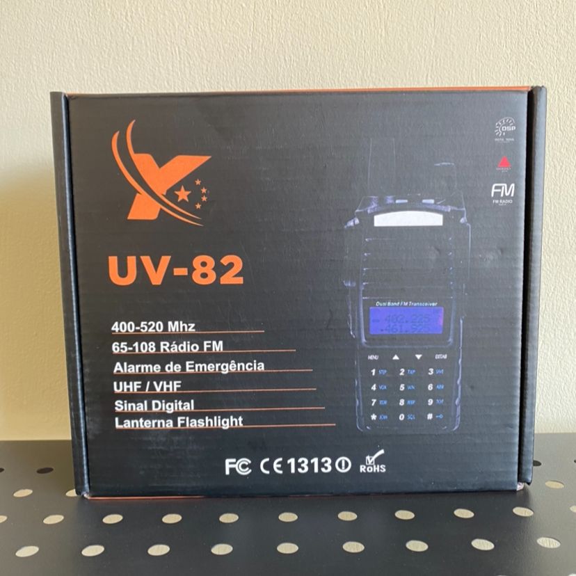 Radio de comunicación walkie talkie UV-82 alcance promedio 5-10 Km (2 radios)