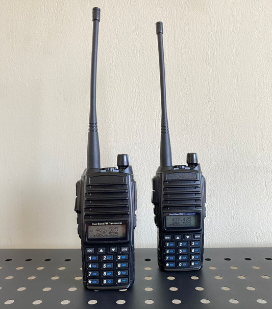 Radio de comunicación walkie talkie UV-82 alcance promedio 5-10 Km (2 radios)