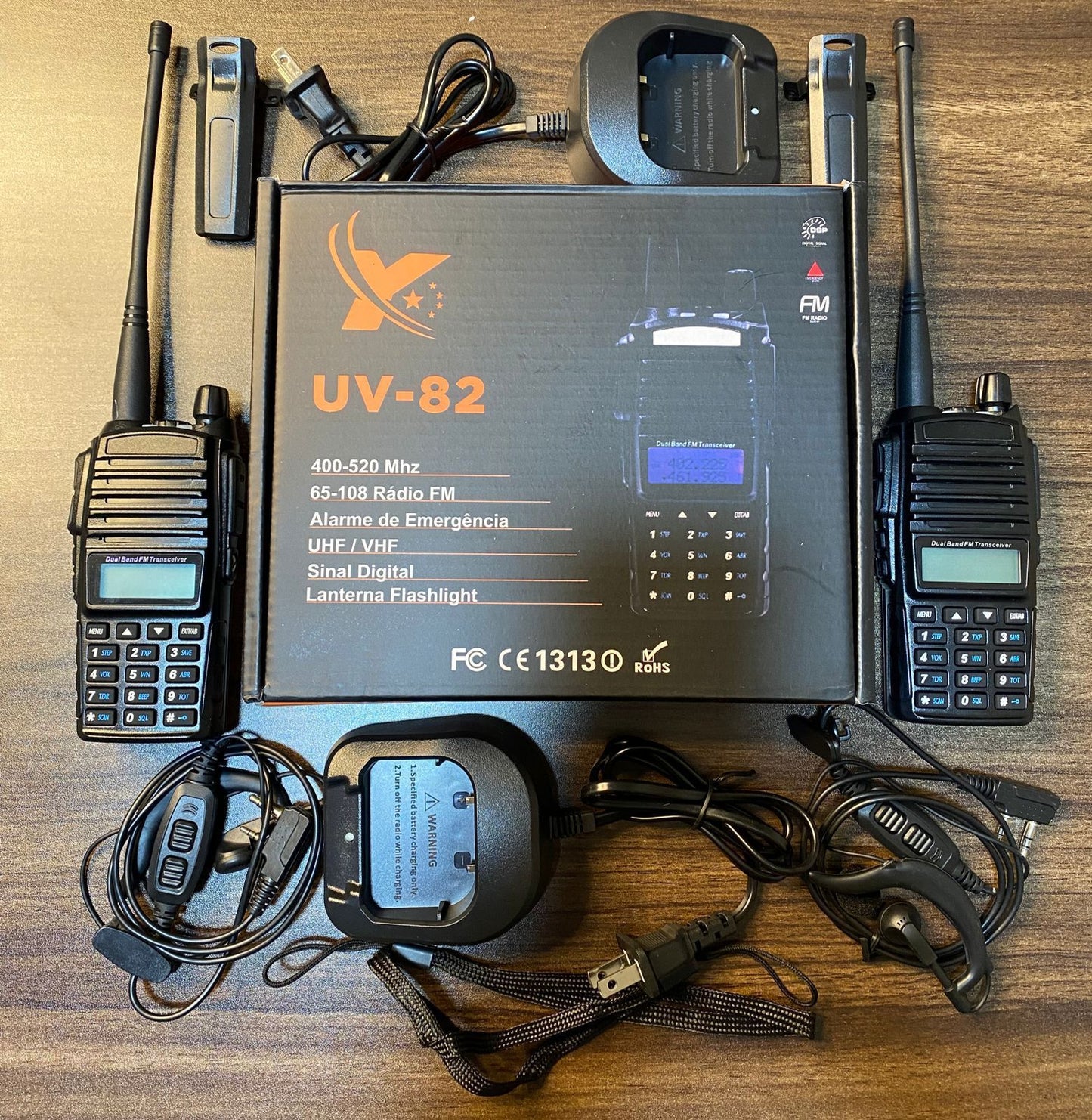 Radio de comunicación walkie talkie UV-82 alcance promedio 5-10 Km (2 radios)