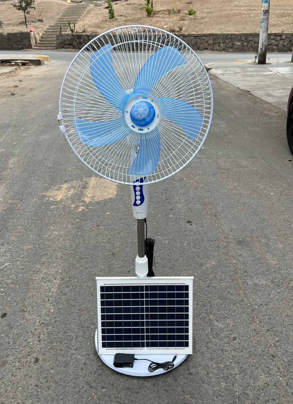 Ventilador recargable con panel solar C-78