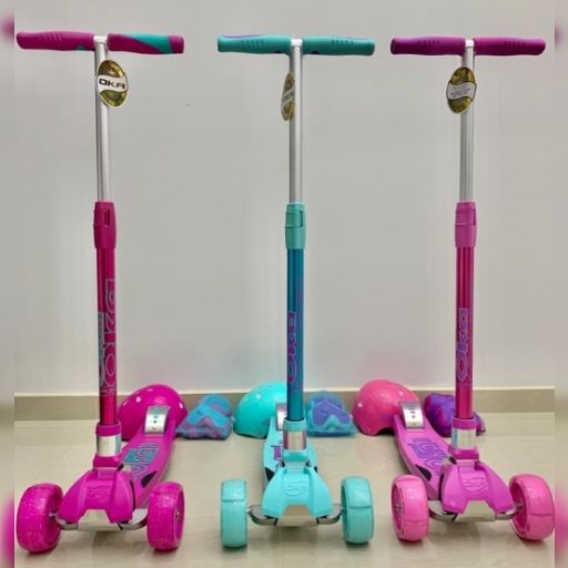 Scooter juvenil maxi oka con casco y rodilleras MO-527