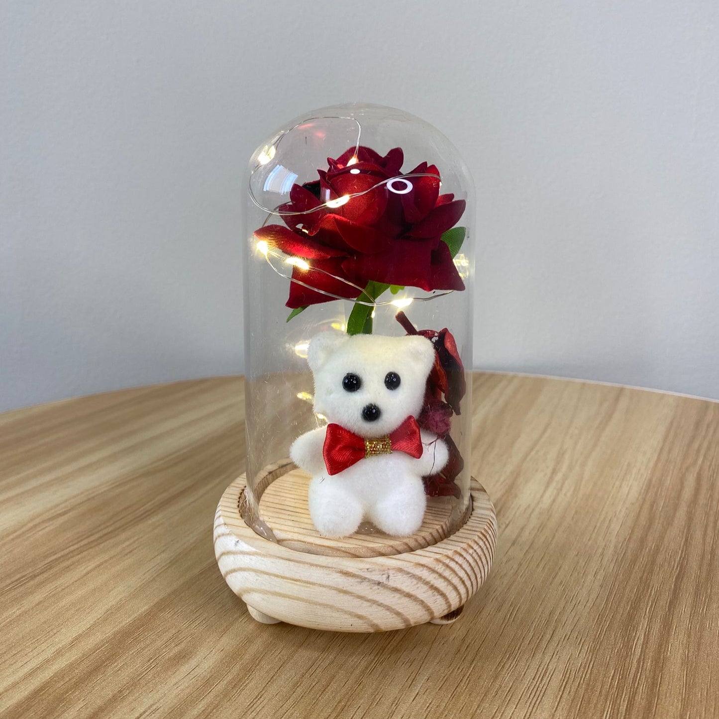 Rosa eterna en cúpula de cristal con luz LED 16cm