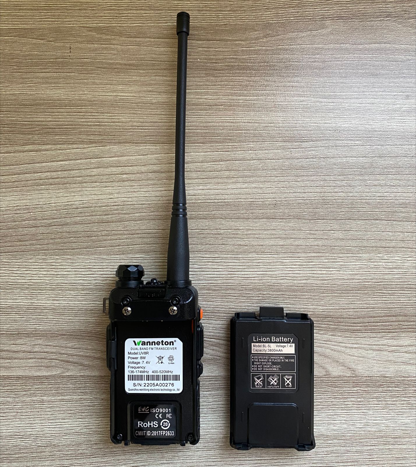 Radio walkie talkie UV-8R Wanneton (2 radios) Alcance promedio 5Km