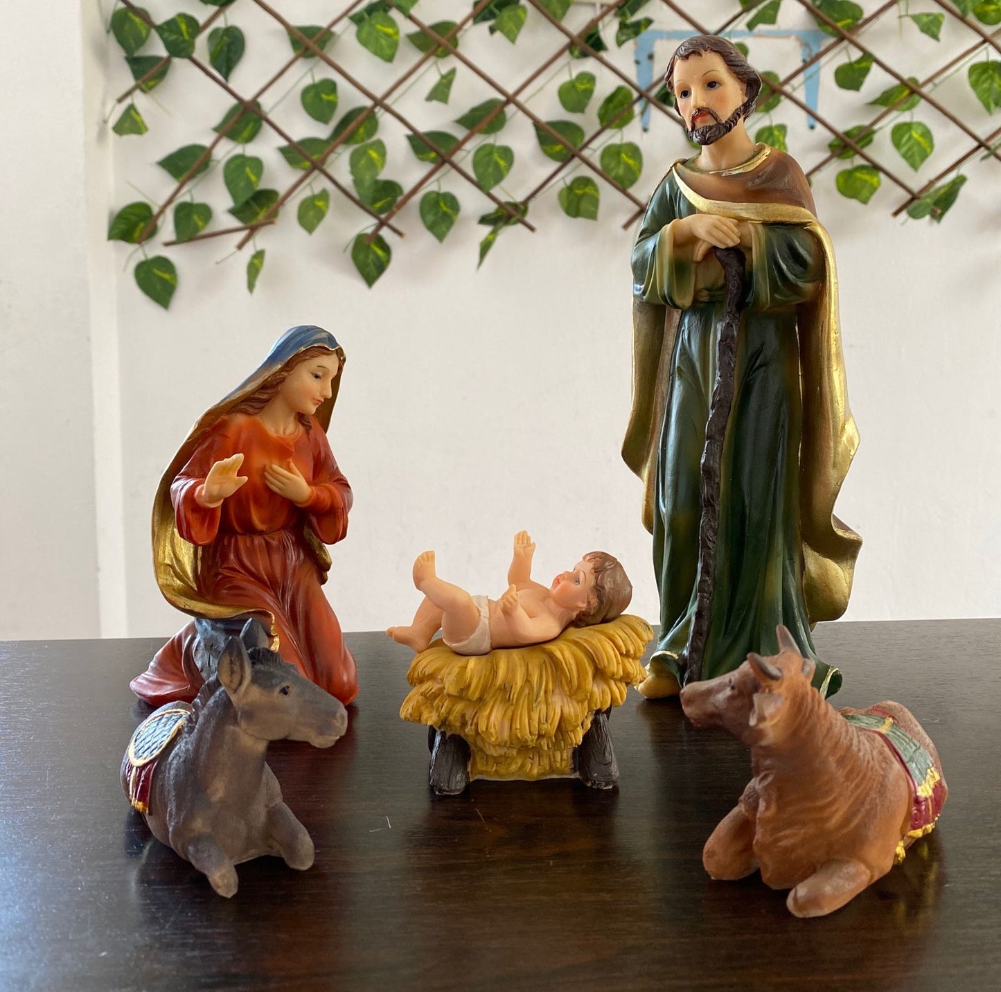 Nacimiento navideño 5 Piezas Pesebre navidad 29CM poliresina