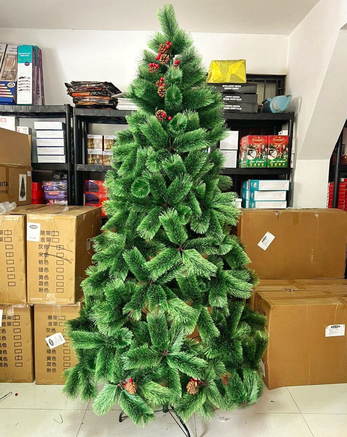 Arbol de navidad coposo SZ-205 con piña tipo pino 2.10m