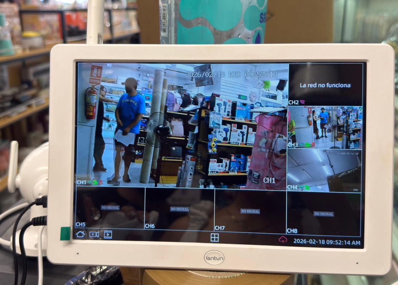 SET DE 4 CÁMARAS WIFI CON MINI PANTALLA INALAMBRICO SN-NVS009