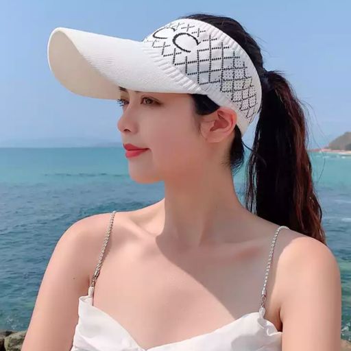 Visera de algodón con bordado Gucc de dama