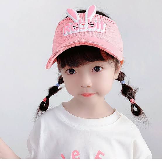 Visera de niño con diseño conejo