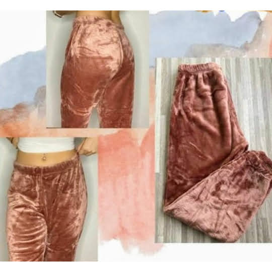Pantalon tipo jogger plush piel de conejo importado